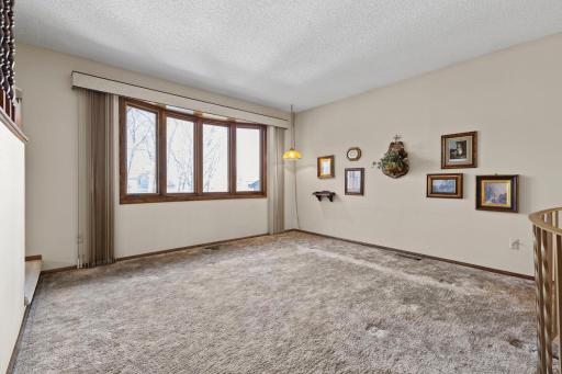 7708 82nd Avenue N, Minneapolis, MN 55445