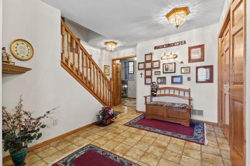 7708 82nd Avenue N, Minneapolis, MN 55445