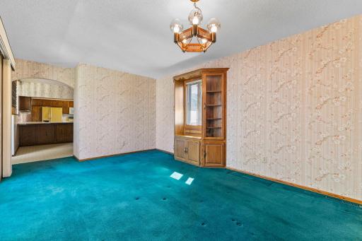 7708 82nd Avenue N, Minneapolis, MN 55445
