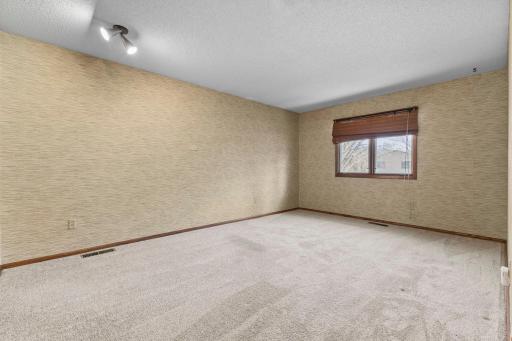 7708 82nd Avenue N, Minneapolis, MN 55445