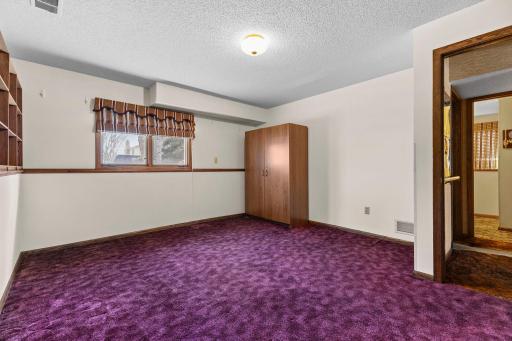 7708 82nd Avenue N, Minneapolis, MN 55445