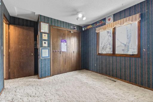 7708 82nd Avenue N, Minneapolis, MN 55445
