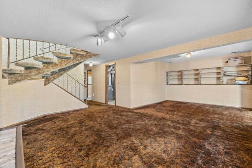 7708 82nd Avenue N, Minneapolis, MN 55445