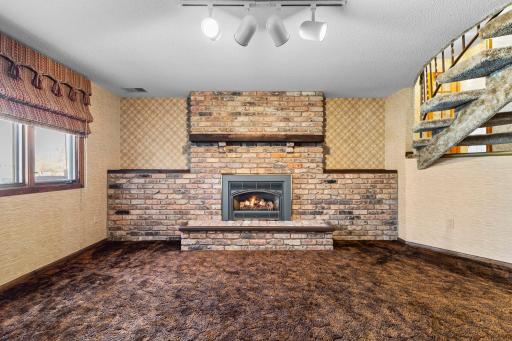 7708 82nd Avenue N, Minneapolis, MN 55445