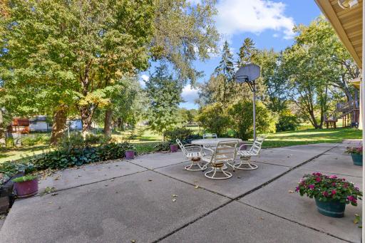 7708 82nd Avenue N, Minneapolis, MN 55445