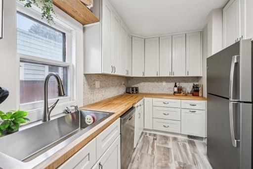 1259 Hewitt Avenue, Saint Paul, MN 55104
