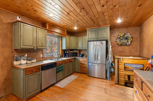 3940 Davis Street, Pequot Lakes, MN 56472