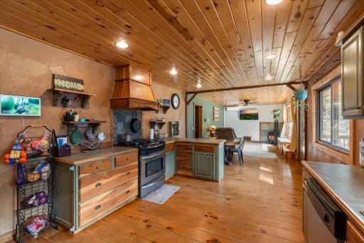 3940 Davis Street, Pequot Lakes, MN 56472