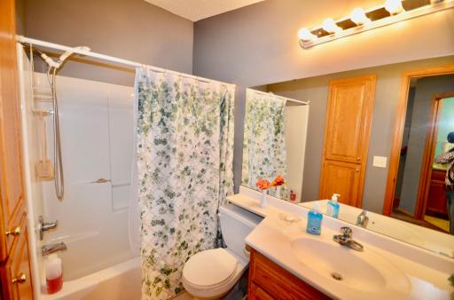 835 Village Avenue, Sartell, MN 56377