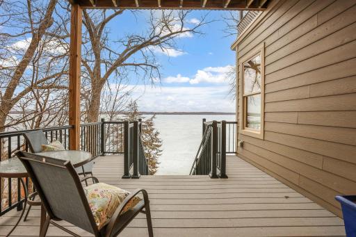 Imagine morning coffee with this stunning view!