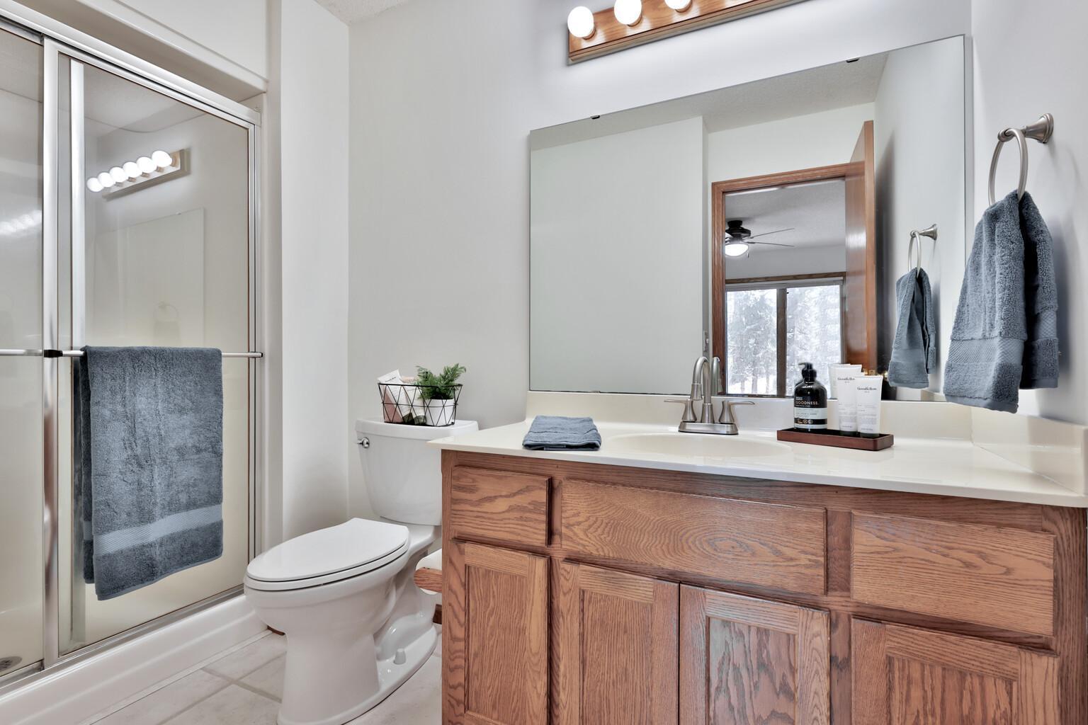 Primary ensuite 3/4 bath