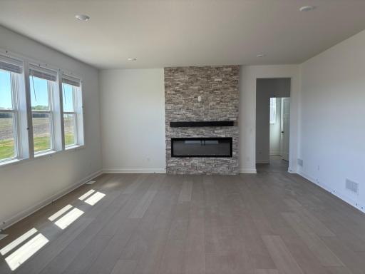 14304 Arborvitae Circle, Rosemount, MN 55068