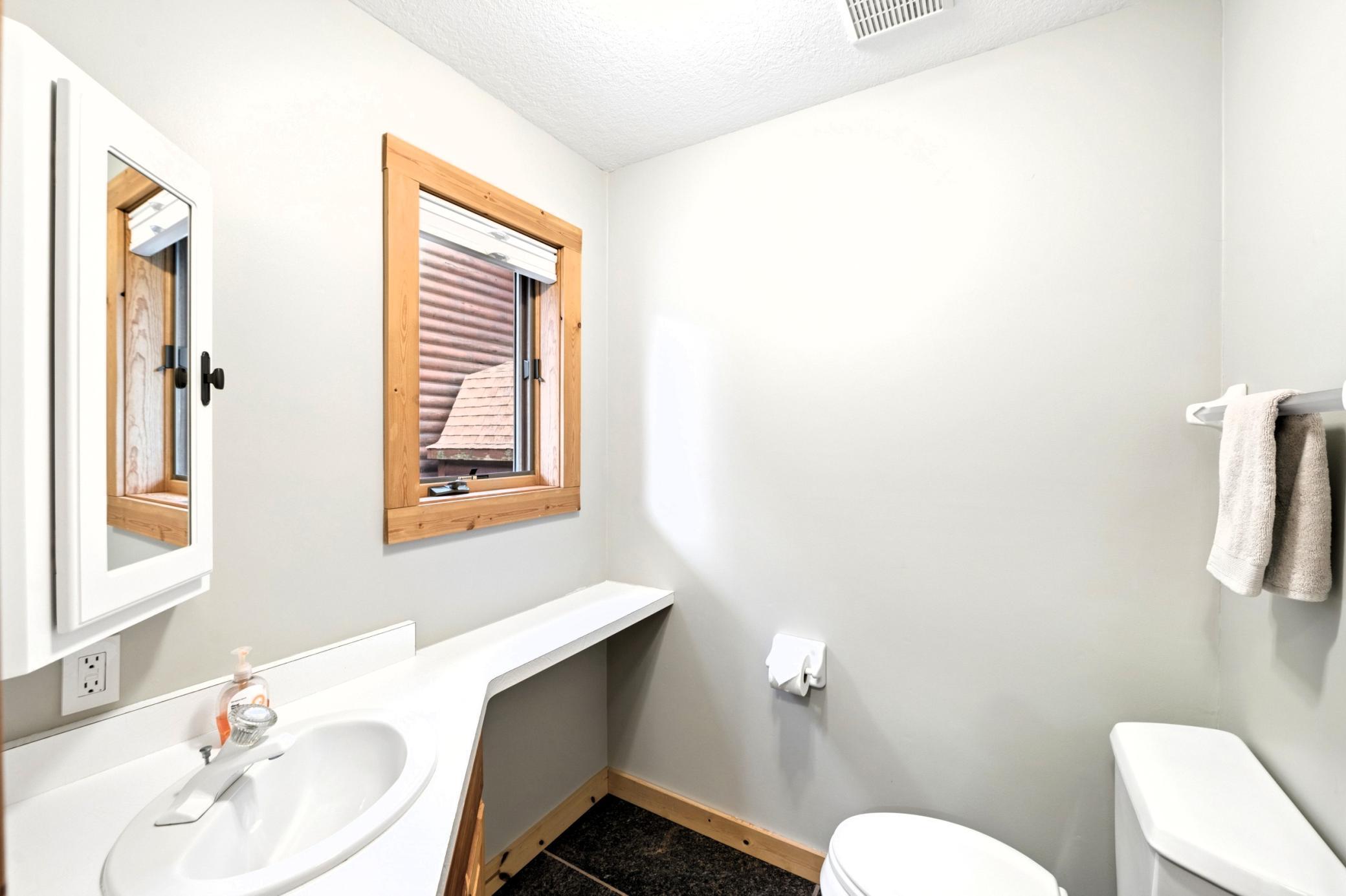 Main level 1/2 bath.