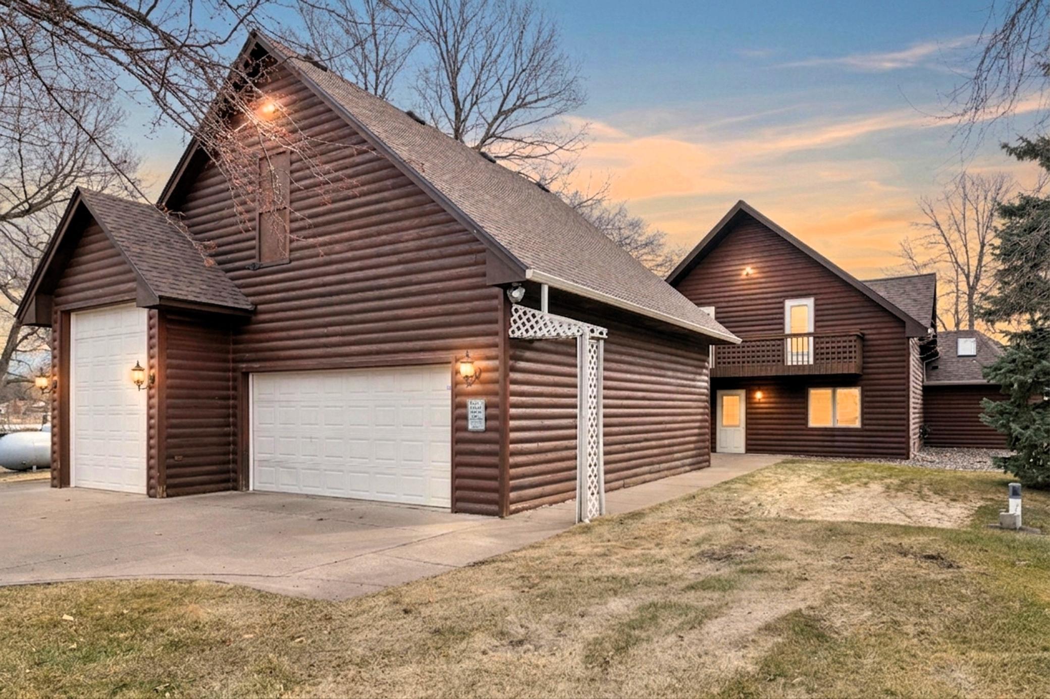 Night view coming in.