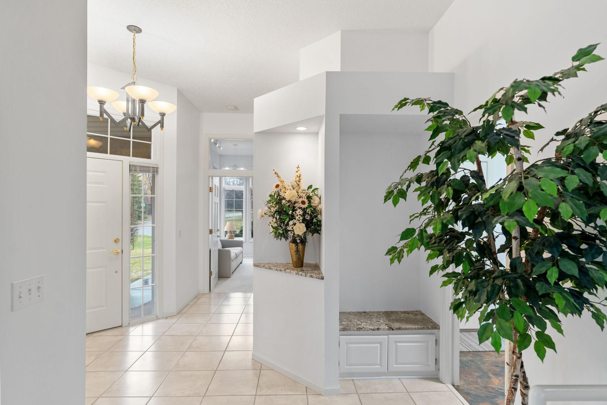 24-web-or-mls-12525 42nd Ave N-24.jpg