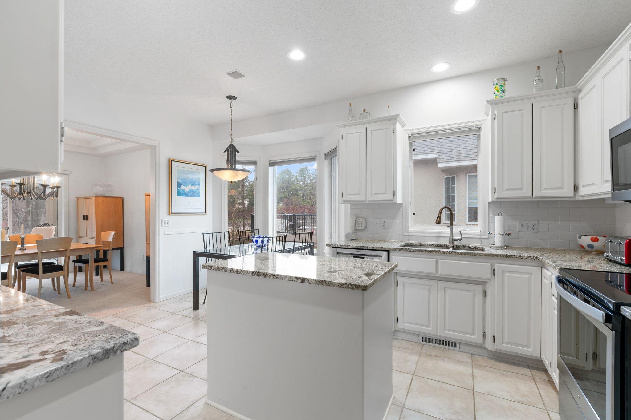 45-web-or-mls-12525 42nd Ave N-45.jpg