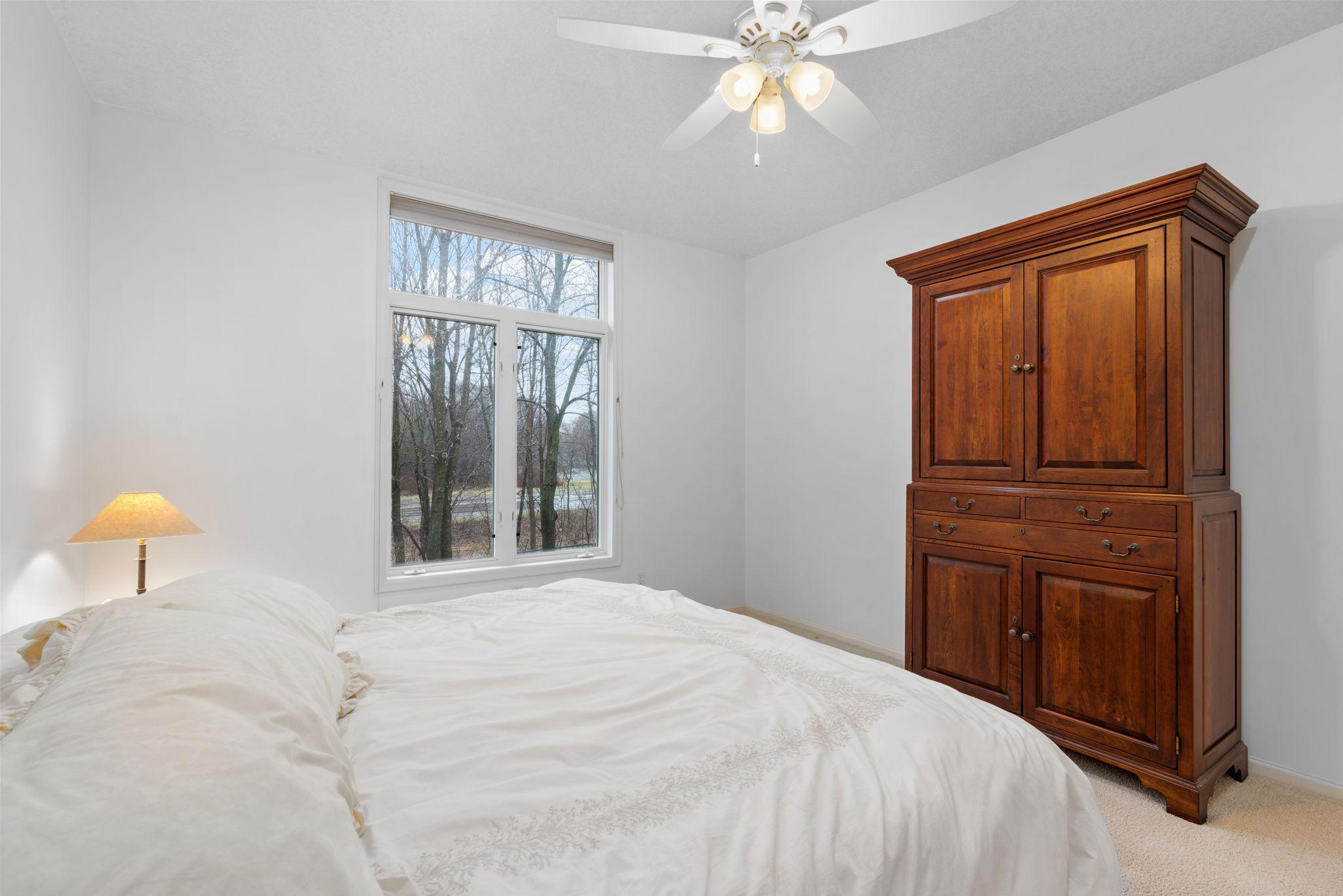 53-web-or-mls-12525 42nd Ave N-53.jpg