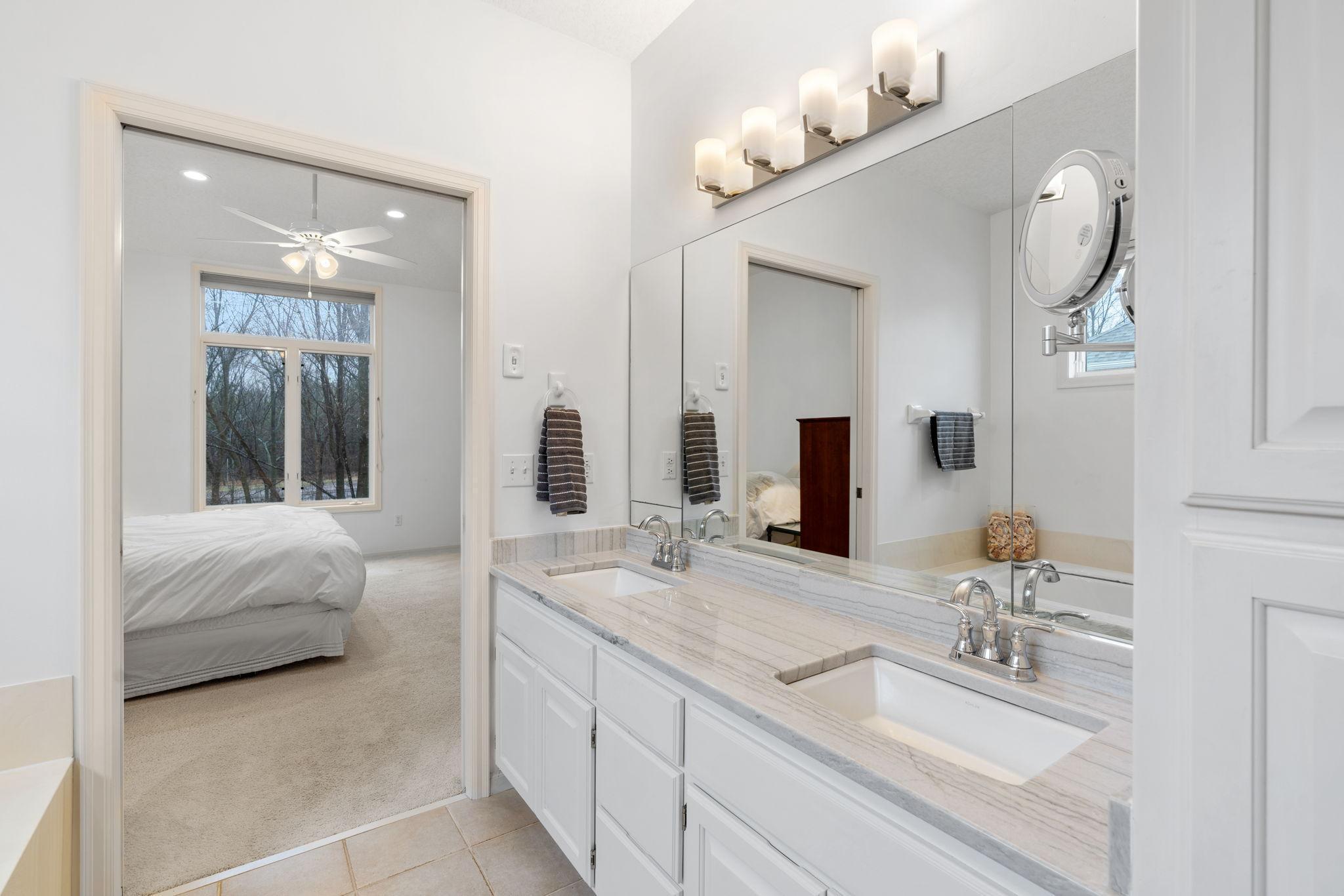 57-web-or-mls-12525 42nd Ave N-57.jpg