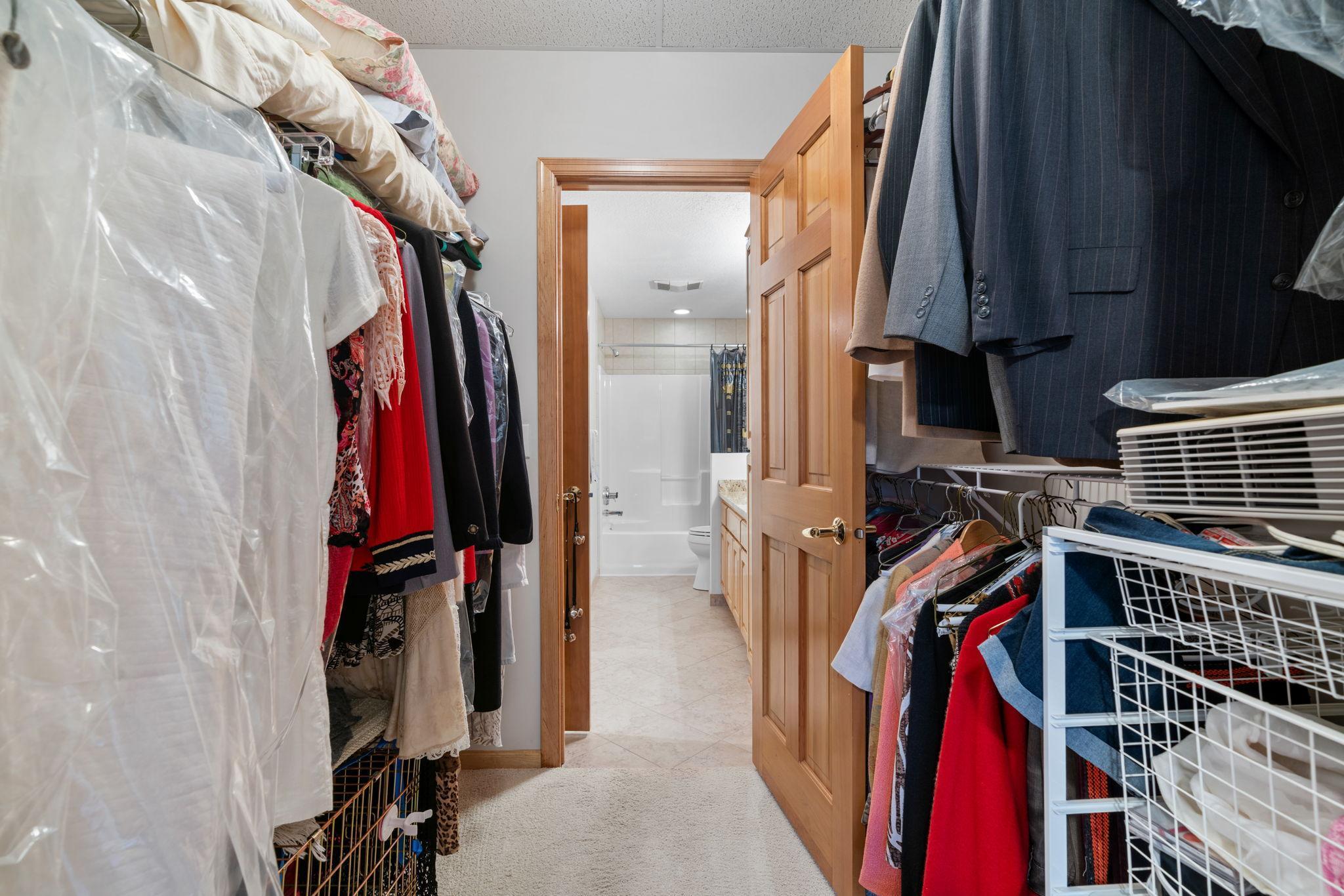 73-web-or-mls-12525 42nd Ave N-73.jpg