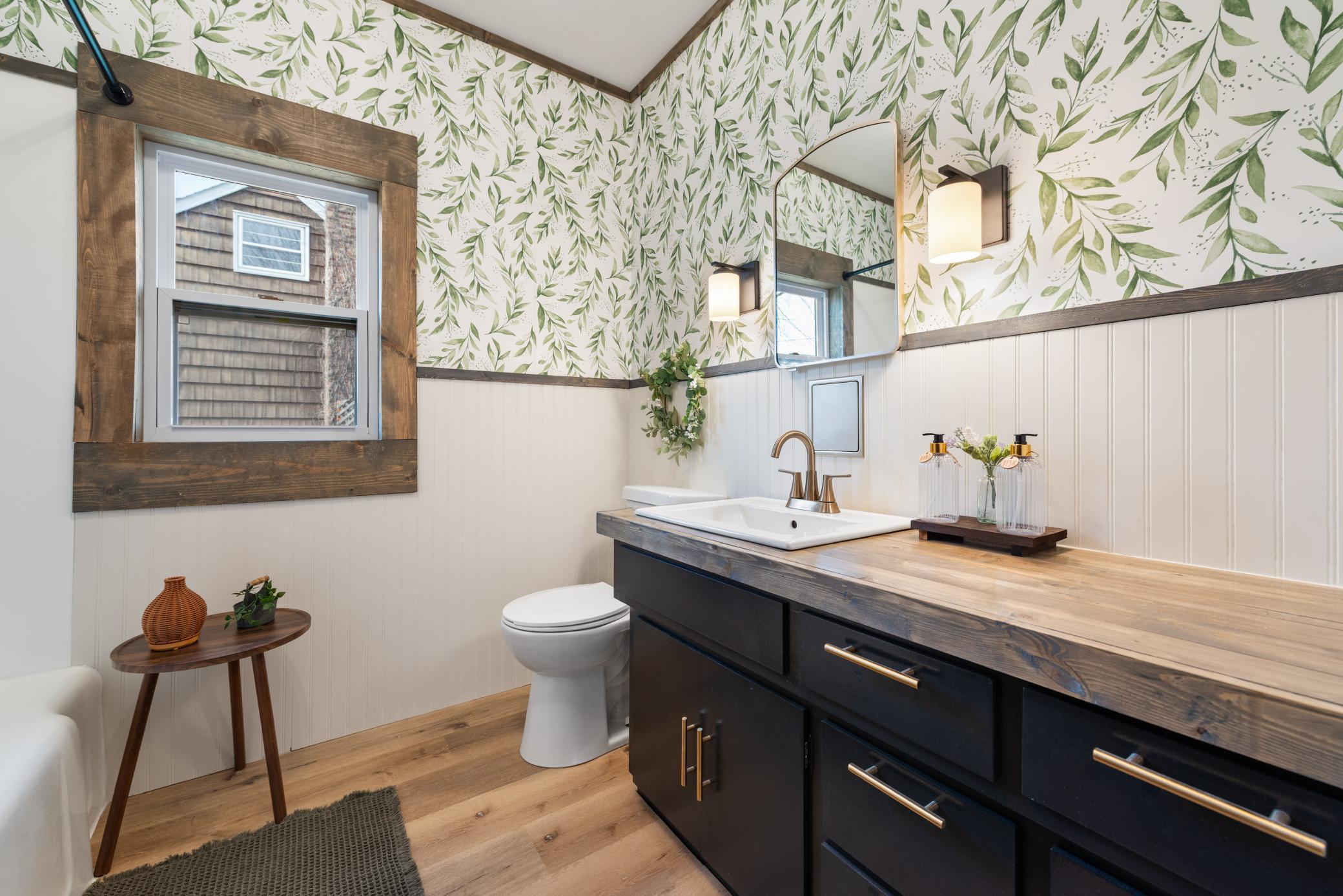 Updated bath with original surprises!.jpg