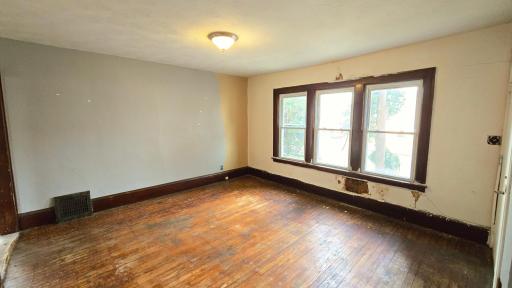 1444 Edgerton Street, Saint Paul, MN 55130