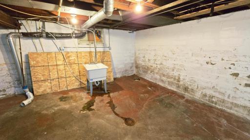 1444 Edgerton Street, Saint Paul, MN 55130