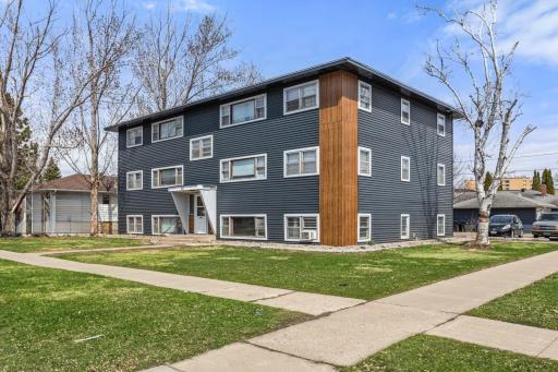 2501 9th Street N, Fargo, ND 58102