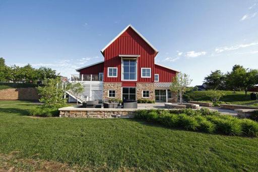 2454 Sandstone Place, Saint Paul, MN 55129