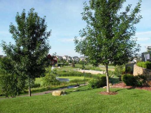2454 Sandstone Place, Saint Paul, MN 55129