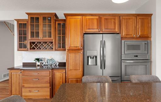 2454 Sandstone Place, Saint Paul, MN 55129