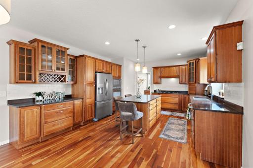 2454 Sandstone Place, Saint Paul, MN 55129