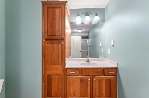 2454 Sandstone Place, Saint Paul, MN 55129