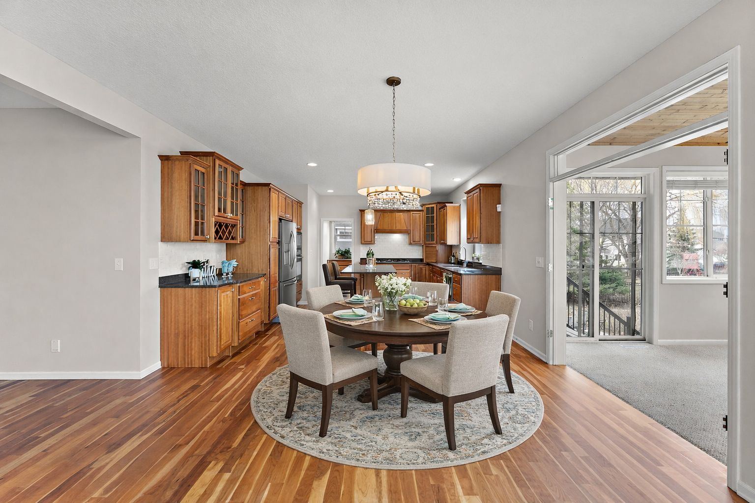 Dinette Virttually Staged.png