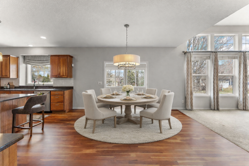 2454 Sandstone Place, Saint Paul, MN 55129