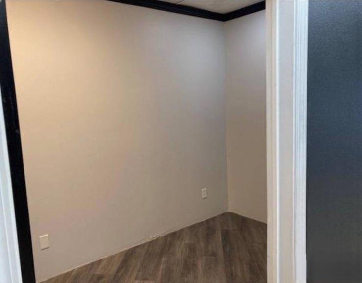 300 Office Space 2.jpg