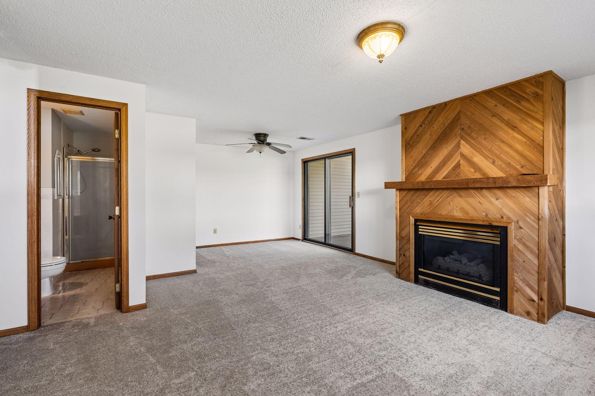 Additional flexible space—ideal for a home office, workout area, or cozy retreat.