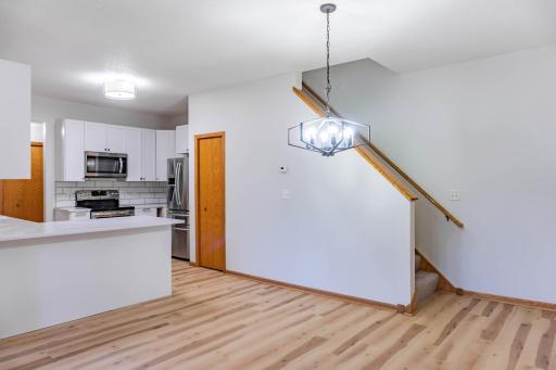 1122 Crystal Place W, Chaska, MN 55318