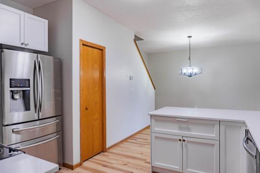 1122 Crystal Place W, Chaska, MN 55318