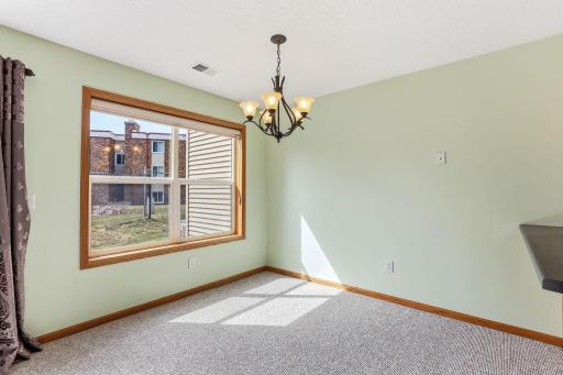 2068 Shryer Court E, North Saint Paul, MN 55109