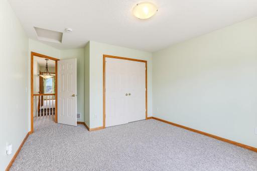 2068 Shryer Court E, North Saint Paul, MN 55109