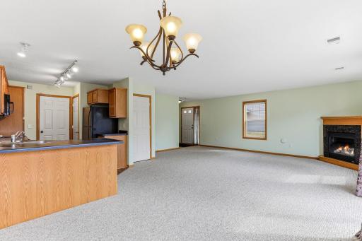 2068 Shryer Court E, North Saint Paul, MN 55109