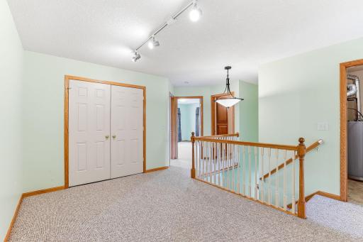 2068 Shryer Court E, North Saint Paul, MN 55109