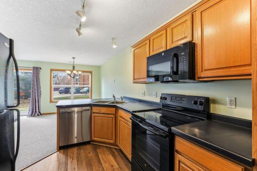 2068 Shryer Court E, North Saint Paul, MN 55109