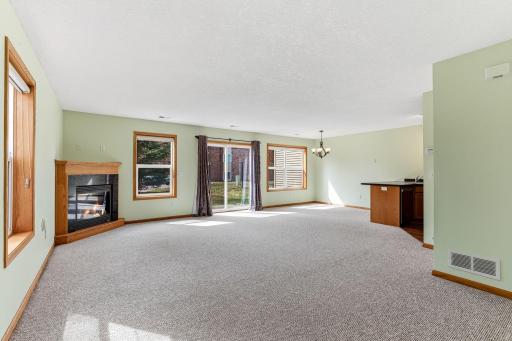 2068 Shryer Court E, North Saint Paul, MN 55109