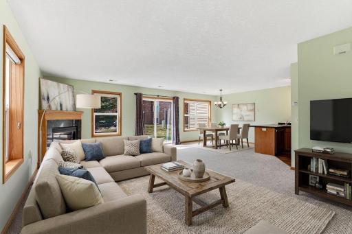 2068 Shryer Court E, North Saint Paul, MN 55109