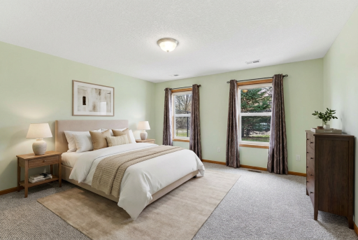 2068 Shryer Court E, North Saint Paul, MN 55109