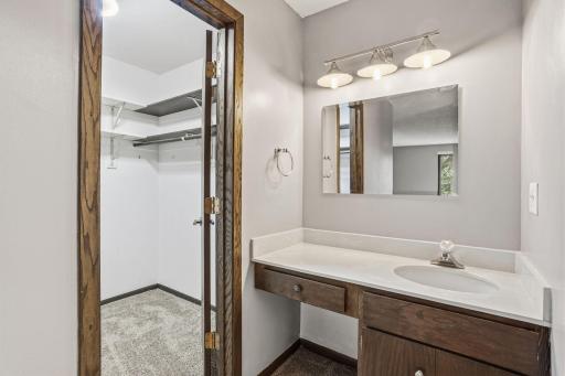 6115 Lincoln Drive, 152, Minneapolis, MN 55436