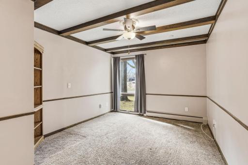 6115 Lincoln Drive, 152, Minneapolis, MN 55436
