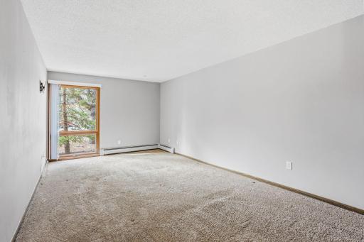 6115 Lincoln Drive, 152, Minneapolis, MN 55436