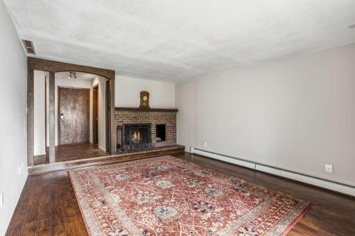 6115 Lincoln Drive, 152, Minneapolis, MN 55436